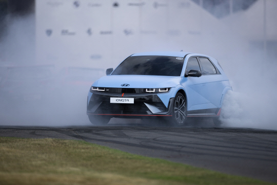 13일(현지시간) 영국 굿 우드 페스티벌 오브 스피드에서 공개된 아이오닉 5 N. 현대차 제공